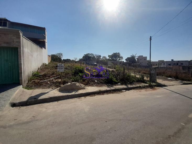 lote-venda-bandeirinhas-betim-1036232